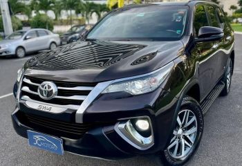 Toyota SW4 2018 Marrom